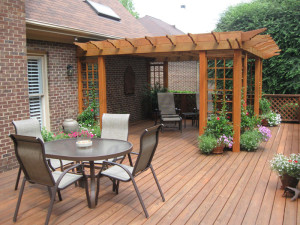Simple Wooden Backyard Decking Ideas with the Coffee Table