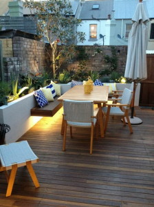 Nice-and-Stylish-Outdoor-Patio-Lighting-in-Small-Backyard